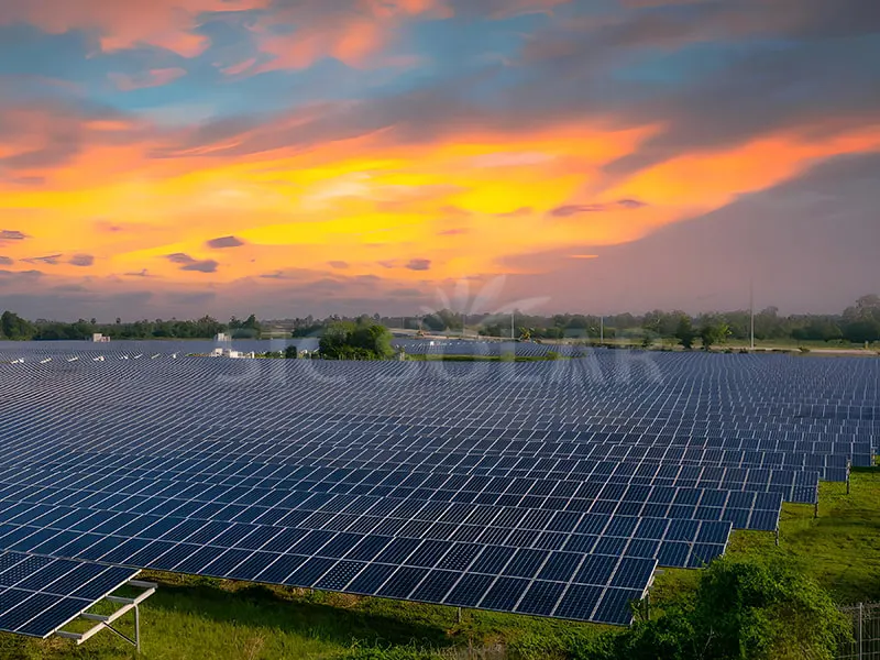 Sistem Panel Suria Gunung Tanah 100MW Di Amerika Syarikat
